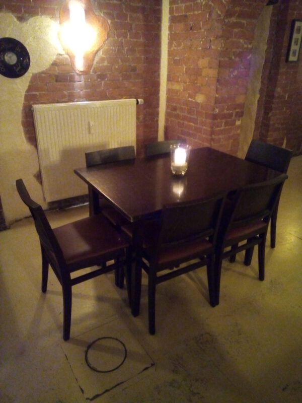 Tisch 7 im NR (6P)