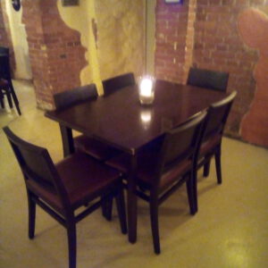 Tisch 9 im NR (6P)